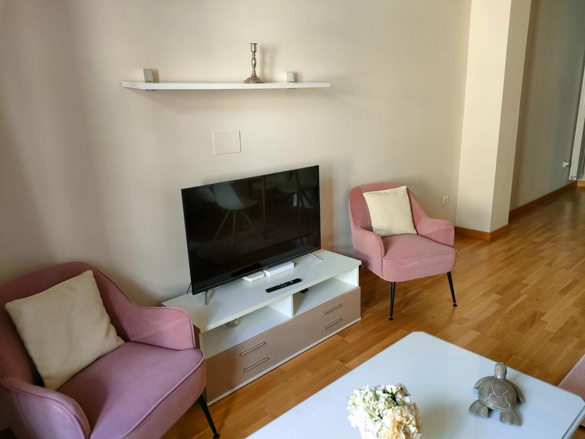 Apartamento Nueva Del Santisimo غرناطة المظهر الخارجي الصورة
