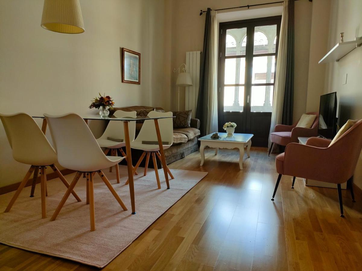 Apartamento Nueva Del Santisimo غرناطة المظهر الخارجي الصورة