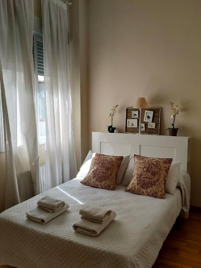 Apartamento Nueva Del Santisimo غرناطة المظهر الخارجي الصورة